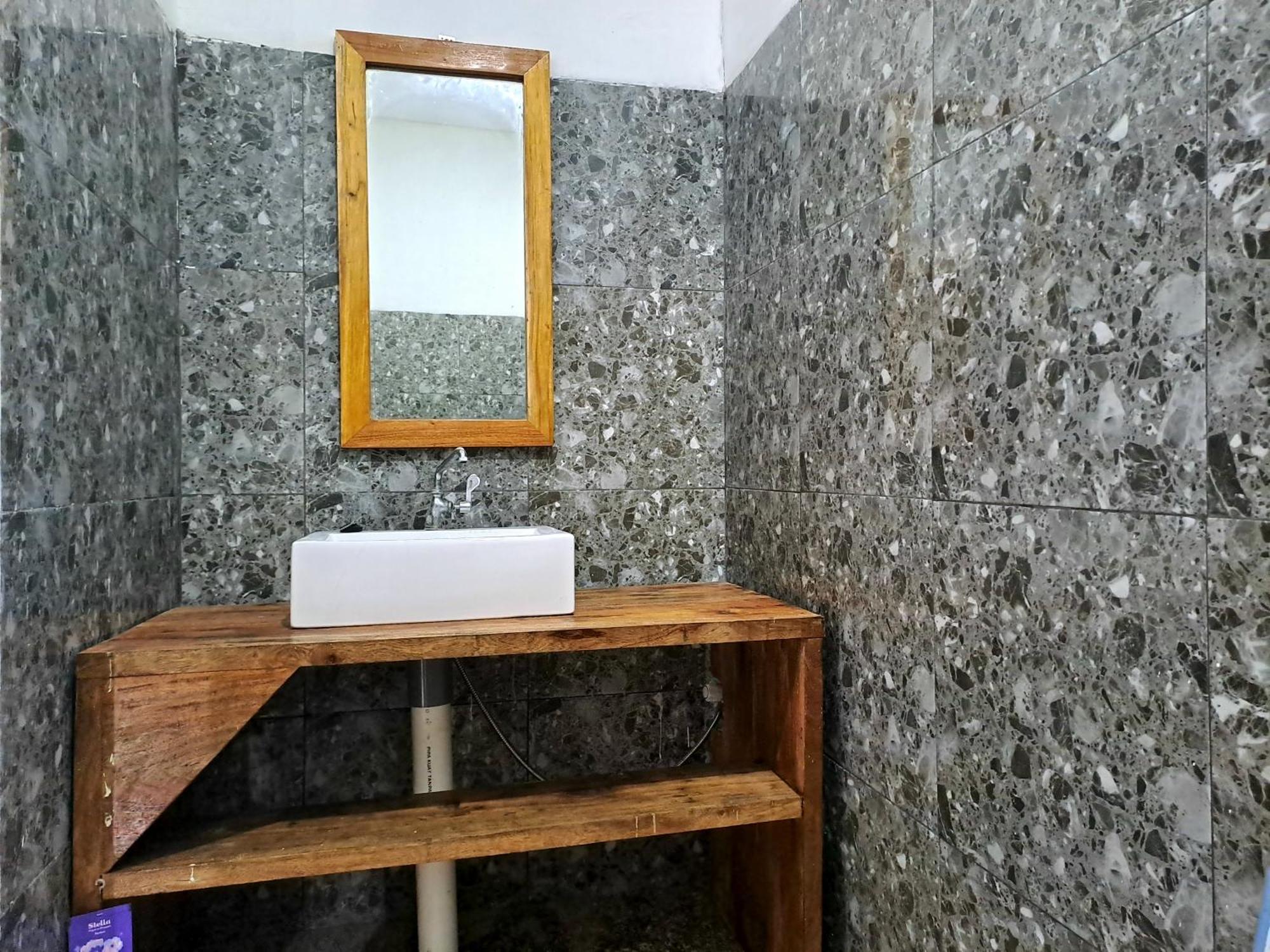 Village Corner Homestay Kuta  Kültér fotó