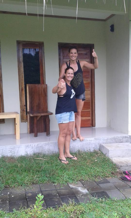 Village Corner Homestay Kuta  Kültér fotó