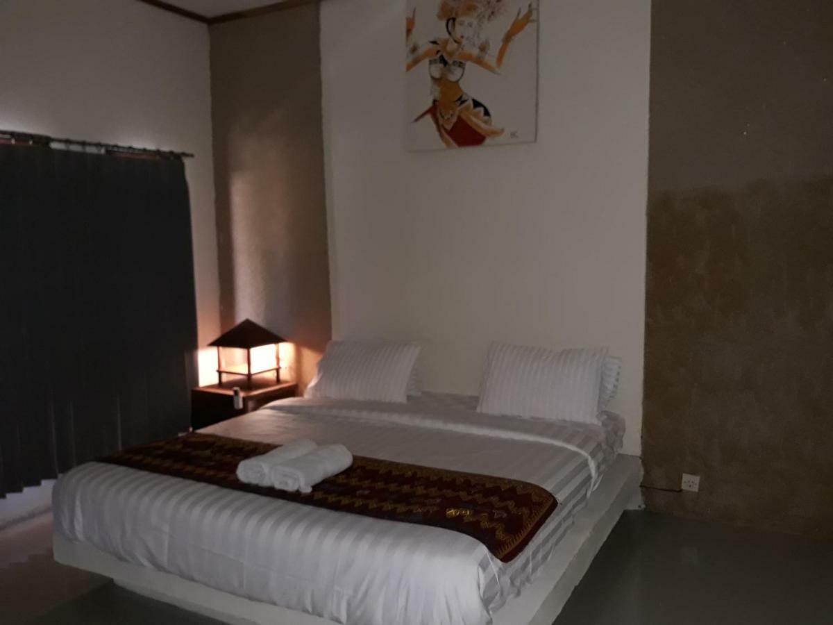 Village Corner Homestay Kuta  Kültér fotó